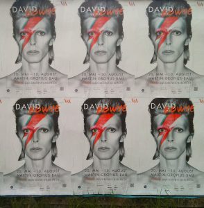 Ausstellungsplakate David Bowie Berlin Martin-Gropius-Bau